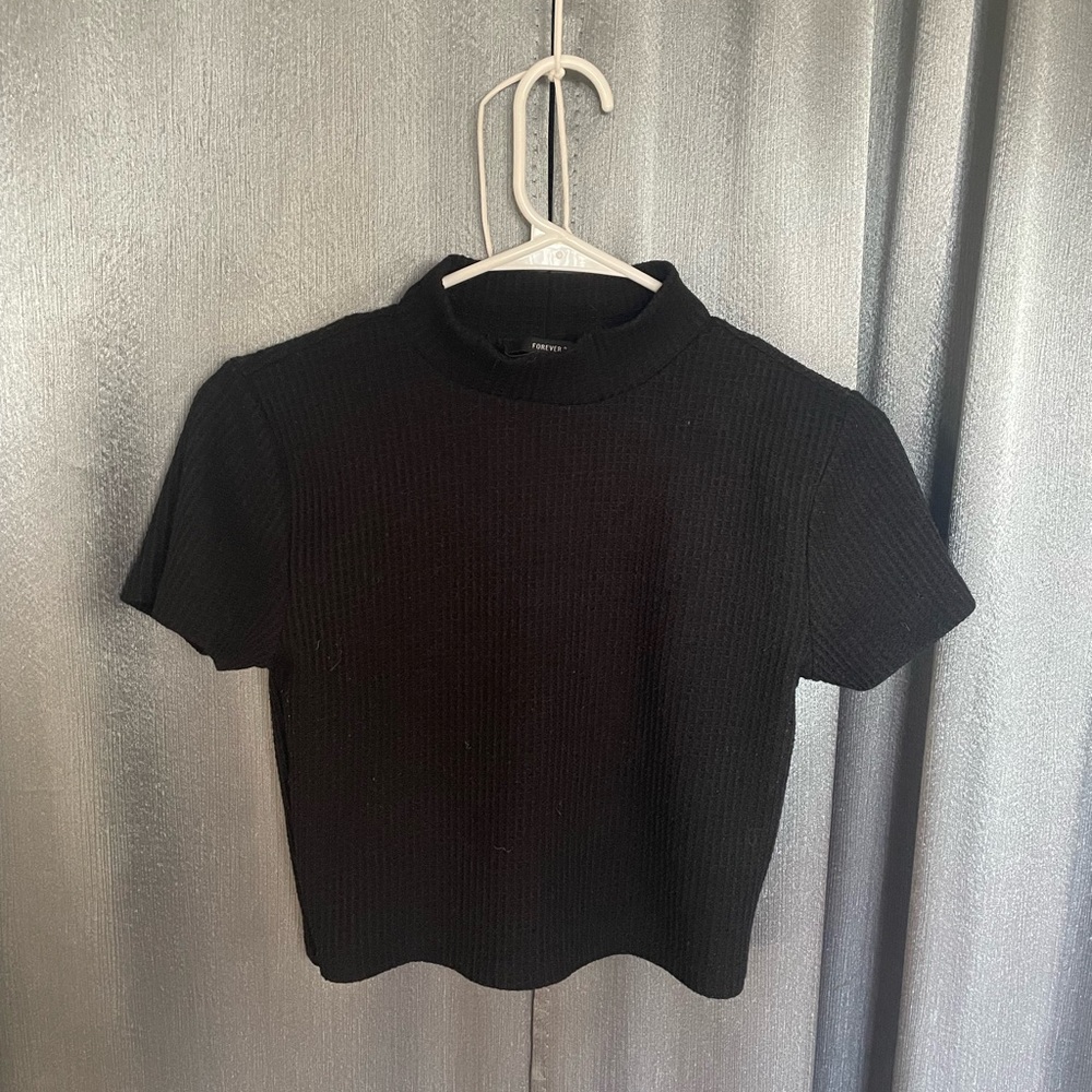 High neck textured crop top